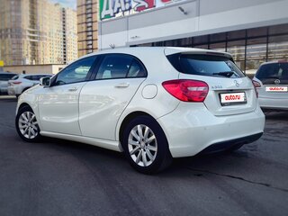 2013 Mercedes-Benz A-Класс 200 III (W176), белый, 1490000 рублей, вид 5