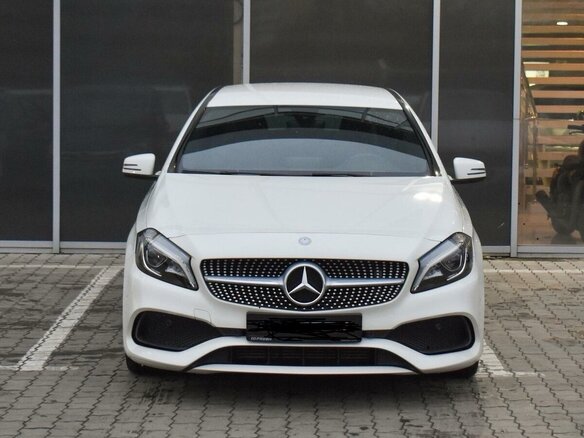 2016 Mercedes-Benz A-Класс 200 III (W176) Рестайлинг, белый, 1799000 рублей - вид 1