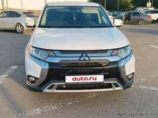2019 Mitsubishi Outlander III Рестайлинг 3, белый, 2199999 рублей, вид 1
