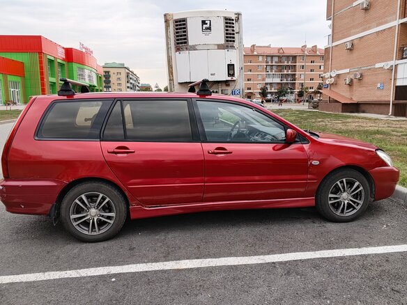 2004 Mitsubishi Lancer IX, красный - вид 3