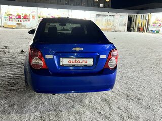 2013 Chevrolet Aveo II, синий, 600000 рублей, вид 4
