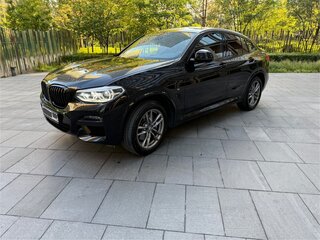 2021 BMW X4 30i II (G02), чёрный, 6000000 рублей, вид 1