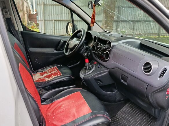 2014 Citroen Berlingo II Рестайлинг, белый, 450000 рублей - вид 2