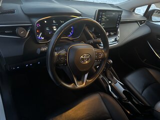 2019 Toyota Corolla XII (E210), белый, 2350000 рублей, вид 4