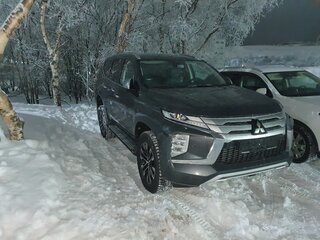 2022 Mitsubishi Pajero Sport III Рестайлинг, серый, 4150000 рублей, вид 5