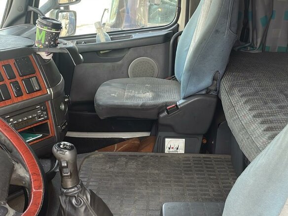 2003 Volvo FH, белый, 863835 рублей - вид 5