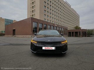 2020 Kia K5 III, серый, 2350000 рублей, вид 4