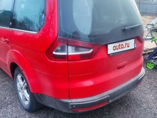 2008 Ford Galaxy II, красный, 900000 рублей, вид 3