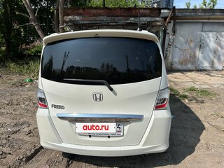 2012 Honda Freed I Рестайлинг, белый, 1095000 рублей, вид 3