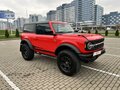 2021 Ford Bronco VI, красный - вид 1