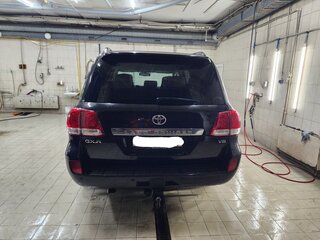 2010 Toyota Land Cruiser 200 Series, чёрный, 2900000 рублей, вид 3