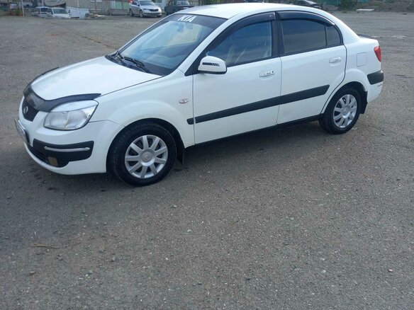 2009 Kia Rio II, белый, 495000 рублей - вид 2