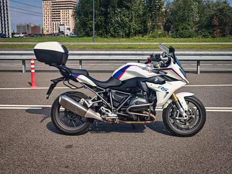 2016 BMW R 1200 RS, белый, 1150000 рублей, вид 3