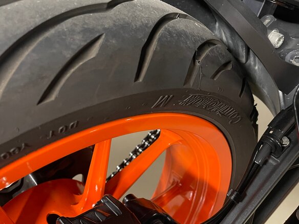 2021 KTM 390 Duke, белый, 500000 рублей - вид 9