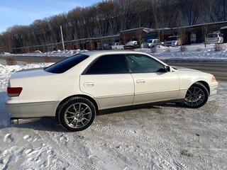 1996 Toyota Mark II VIII (X100), белый, 740000 рублей, вид 3