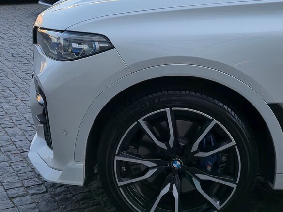 2020 BMW X7 35d I (G07), белый, 8250000 рублей - вид 5