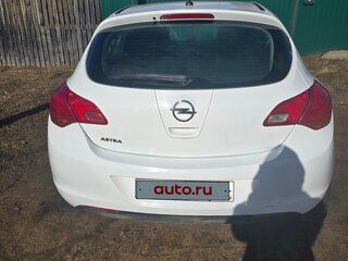 2012 Opel Astra J Рестайлинг, белый, 700000 рублей, вид 4