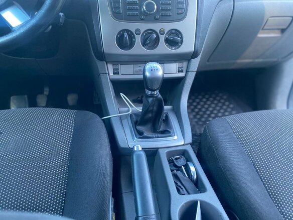 2010 Ford Focus II Рестайлинг, белый, 450000 рублей - вид 17