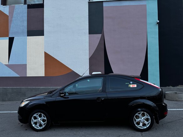 2009 Ford Focus II Рестайлинг, чёрный, 580000 рублей - вид 1
