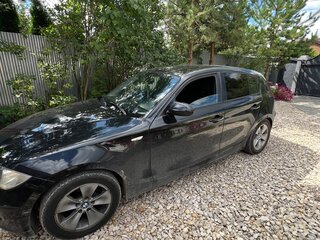 2009 BMW 1 серии 116i I (E81/E82/E87/E88) Рестайлинг, чёрный, 650000 рублей, вид 4