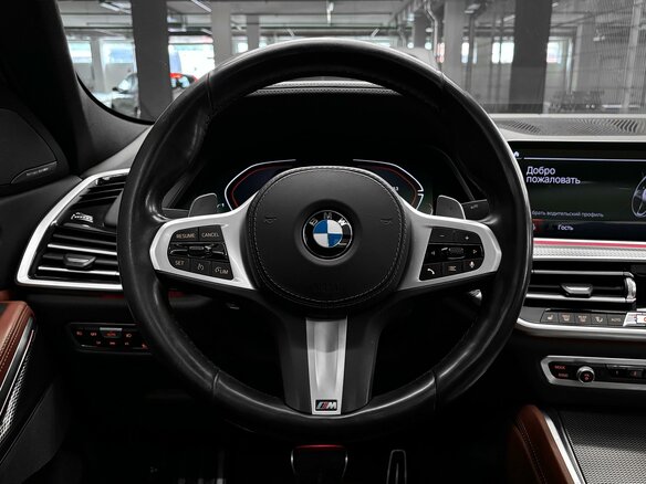 2020 BMW X6 40i III (G06), белый, 5943336 рублей - вид 6