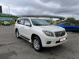 2011 Toyota Land Cruiser Prado 150 Series, белый, 3300000 рублей, вид 3