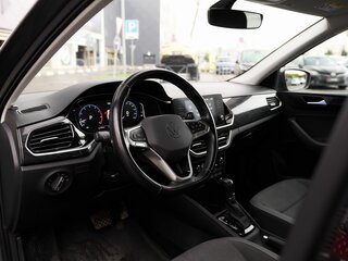 2021 Volkswagen Polo VI, серый, 1689000 рублей, вид 5