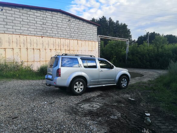 2006 Nissan Pathfinder III, серый, 950000 рублей - вид 3