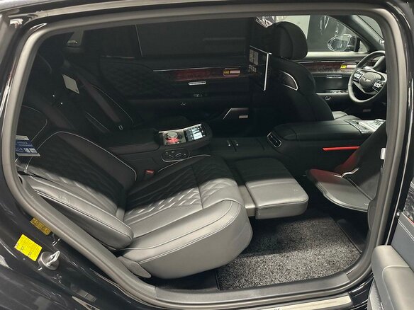 2026 Genesis G90 Limousine II, чёрный, 32300000 рублей - вид 11