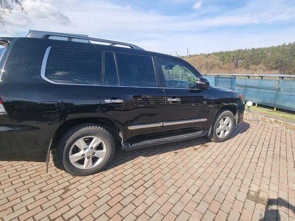 2012 Lexus LX 570 III, чёрный, 3999000 рублей - вид 2
