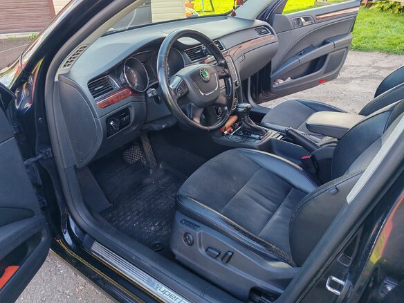 2011 Skoda Superb II, чёрный, 1050000 рублей - вид 7