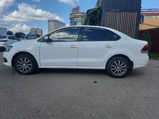 2014 Volkswagen Polo V, белый, 710000 рублей, вид 5