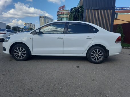 2014 Volkswagen Polo V, белый, 710000 рублей, вид 5