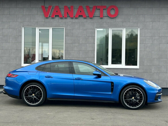 2018 Porsche Panamera 4 II, синий, 5980000 рублей - вид 4