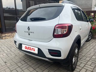 2021 Renault Sandero Stepway II Рестайлинг, белый, 1500000 рублей, вид 2