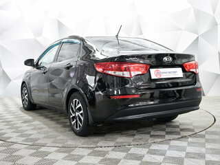 2016 Kia Rio III Рестайлинг, чёрный, 830000 рублей, вид 3