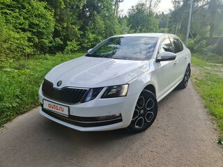 2019 Skoda Octavia III (A7) Рестайлинг, белый, 1950000 рублей, вид 1