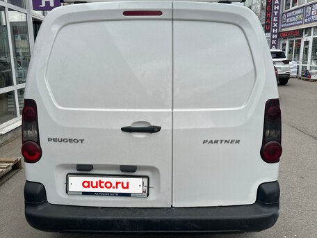 2017 Peugeot Partner, белый, 940000 рублей, вид 3