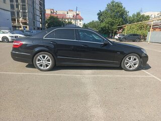 2009 Mercedes-Benz E-Класс 220 5G-Tronic IV (W212, S212, C207), чёрный, 1070000 рублей, вид 4