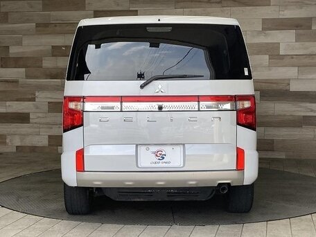 2022 Mitsubishi Delica D:5 I Рестайлинг, белый, 3540000 рублей, вид 4