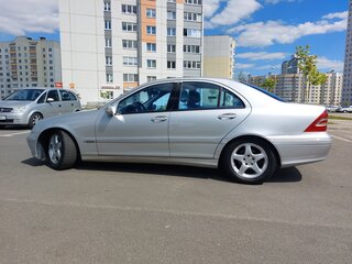 2003 Mercedes-Benz C-Класс 220 II (W203), серебристый, 450000 рублей, вид 2