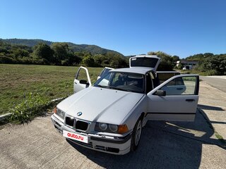 1997 BMW 3 серии 316i III (E36), серебристый, 300000 рублей, вид 2