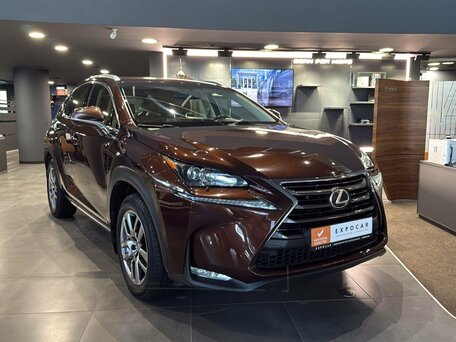 Lexus NX I
