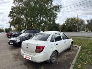 2012 Lada (ВАЗ) Granta I, белый, 130000 рублей, вид 3