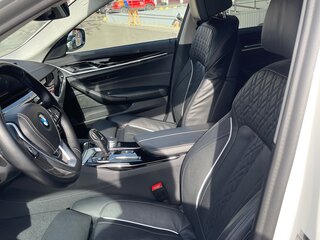 2020 BMW 5 серии 530i xDrive VII (G30/G31/G38), белый, 4100000 рублей, вид 5