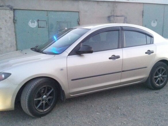 2005 Mazda 3 I (BK), золотистый, 610000 рублей - вид 1