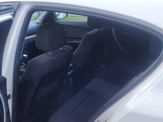 2011 BMW 1 серии 116i I (E81/E82/E87/E88) Рестайлинг, белый, 1650000 рублей, вид 4