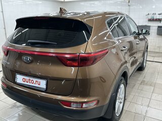 2017 Kia Sportage IV, коричневый, 2190000 рублей, вид 4