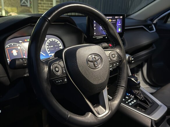 2024 Toyota RAV4 V (XA50), белый, 4800000 рублей - вид 19