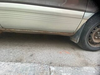 1993 Mitsubishi Chariot II, коричневый, 200000 рублей, вид 3
